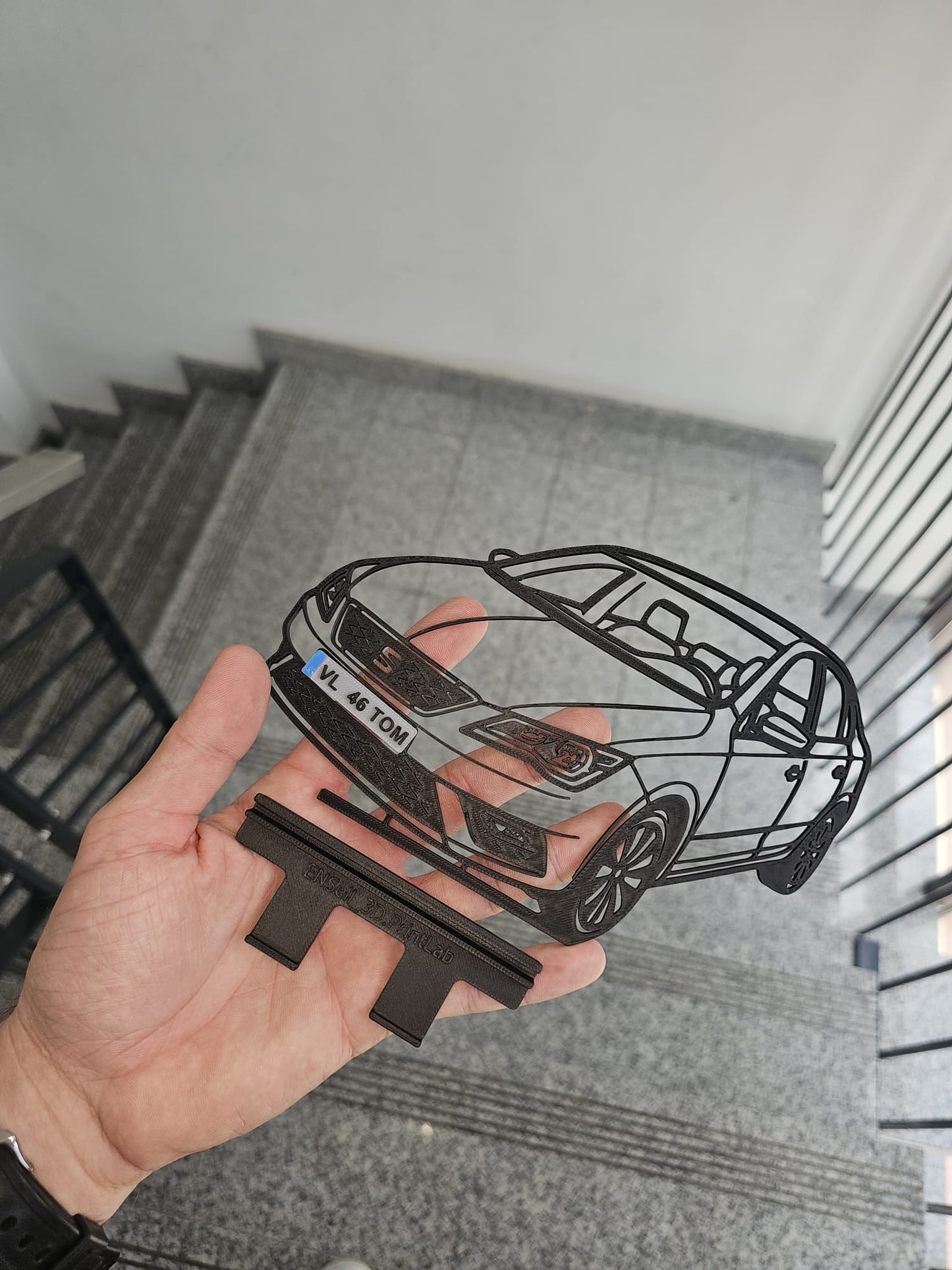 Siluetă Auto Line Art – Orice Model de Mașină