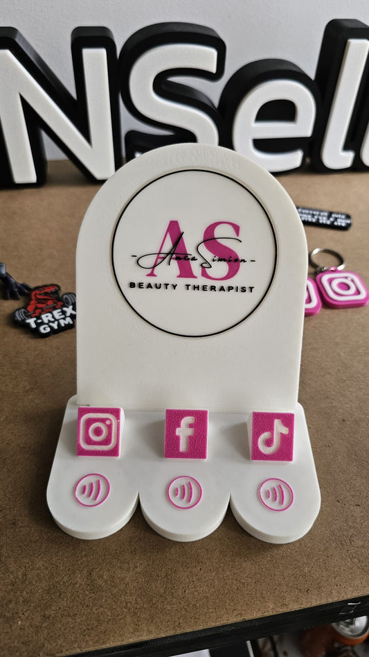 Suport Personalizat pentru Reclama Salon – Cu Logo și Iconițe Social Media